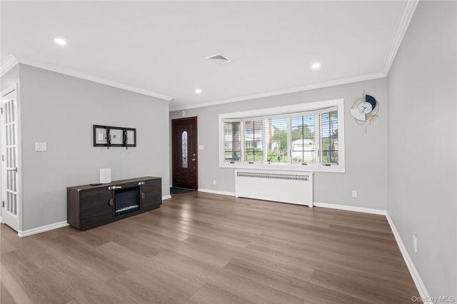 2538 1st Avenue, East Meadow, NY 11554