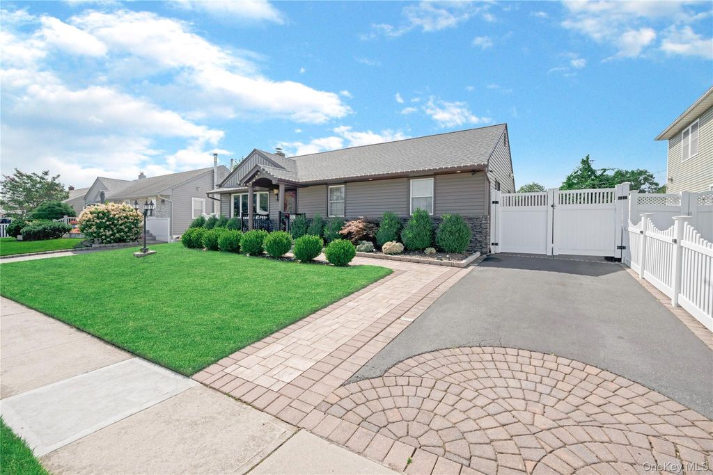 2538 1st Avenue, East Meadow, NY 11554