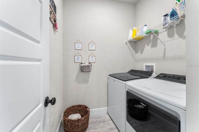 24586 SW 17TH PLACE, Newberry, FL 32669