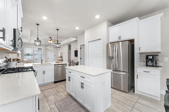 24586 SW 17TH PLACE, Newberry, FL 32669