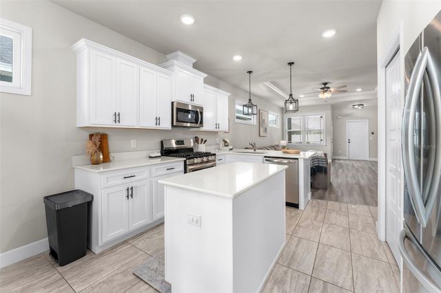 24586 SW 17TH PLACE, Newberry, FL 32669