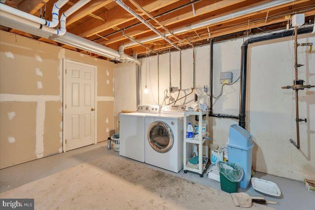 29 MELONY LANE, Blackwood, NJ 08012