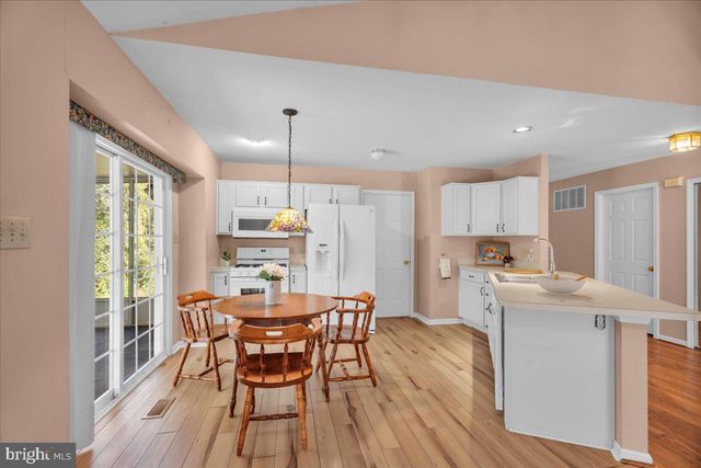 29 MELONY LANE, Blackwood, NJ 08012