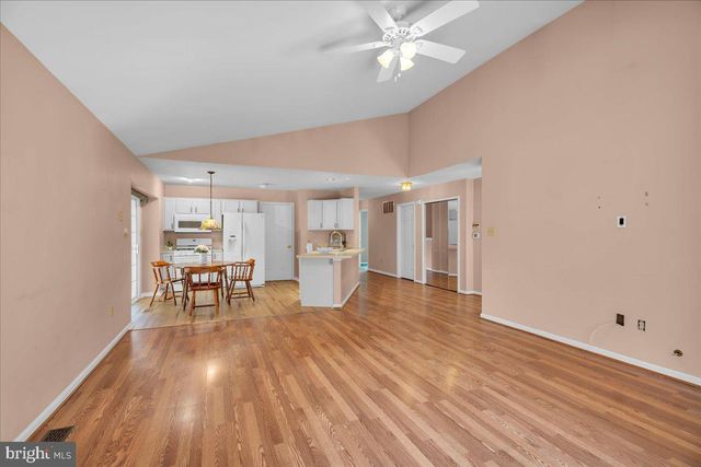 29 MELONY LANE, Blackwood, NJ 08012