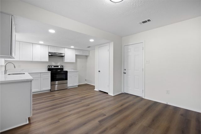 8343 Carriage Creek Drive, Houston, TX 77064