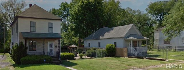 528 N 22nd Street, East St Louis, IL 62205