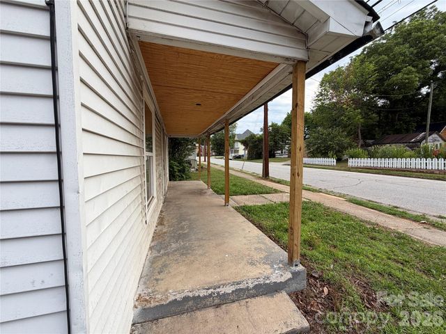305 W Harrison Street, Salisbury, NC 28144