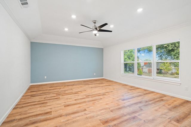 2101 Country Dell Drive, Garland, TX 75040