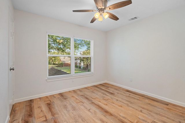 2101 Country Dell Drive, Garland, TX 75040