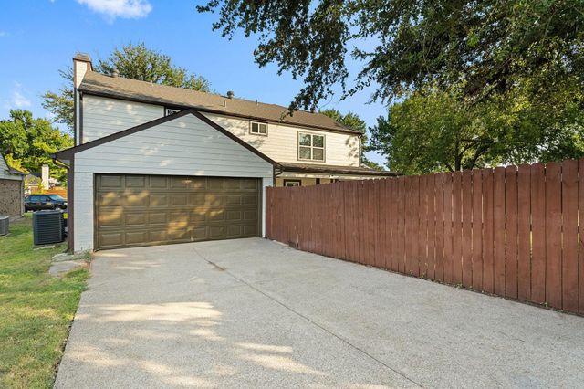 2101 Country Dell Drive, Garland, TX 75040