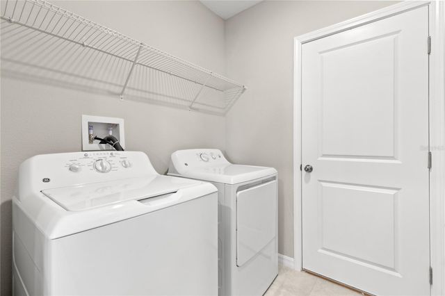 31603 BARREL WAVE WAY, Wesley Chapel, FL 33545