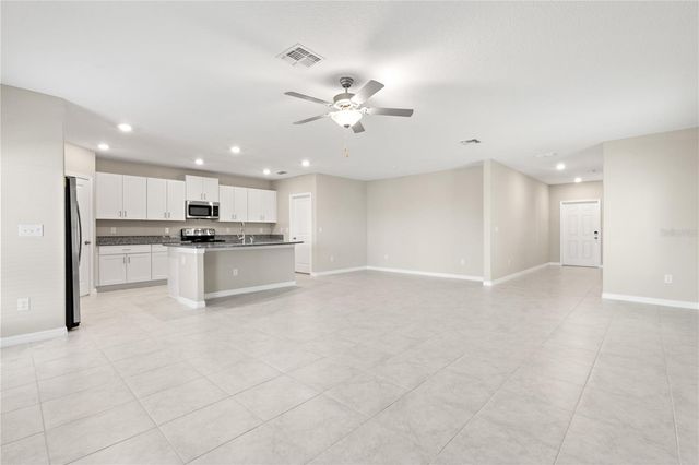 31603 BARREL WAVE WAY, Wesley Chapel, FL 33545