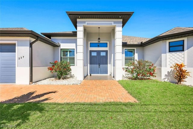 237 SW 21st ST, Cape Coral, FL 33991