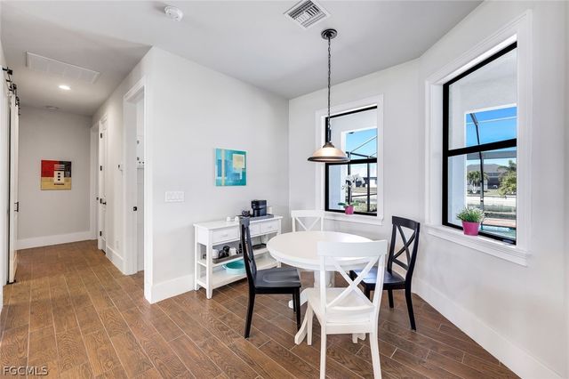 237 SW 21st ST, Cape Coral, FL 33991