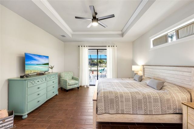 237 SW 21st ST, Cape Coral, FL 33991