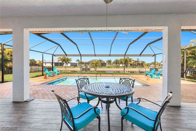 237 SW 21st ST, Cape Coral, FL 33991