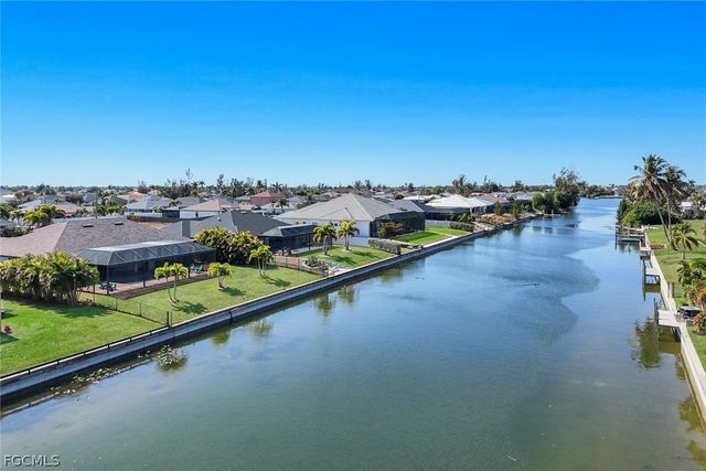 237 SW 21st ST, Cape Coral, FL 33991