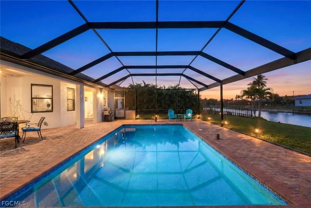 237 SW 21st ST, Cape Coral, FL 33991