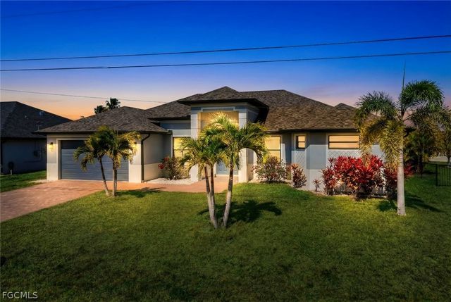 237 SW 21st ST, Cape Coral, FL 33991