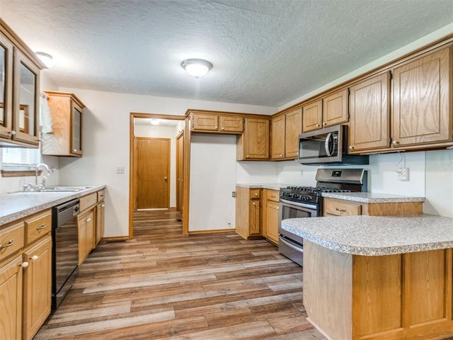 217 NW 5th Street, Lexington, OK 73051