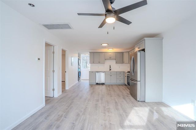 40 N York Street, Paterson, NJ 07524