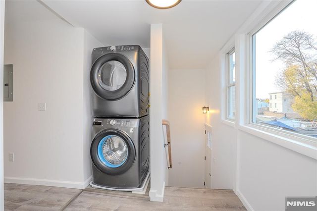 40 N York Street, Paterson, NJ 07524