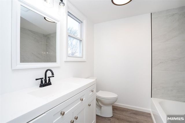 40 N York Street, Paterson, NJ 07524