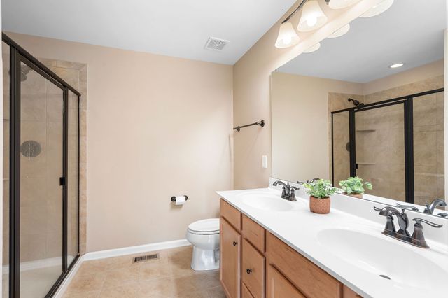 2706 Orleans Dr, Columbia, TN 38401