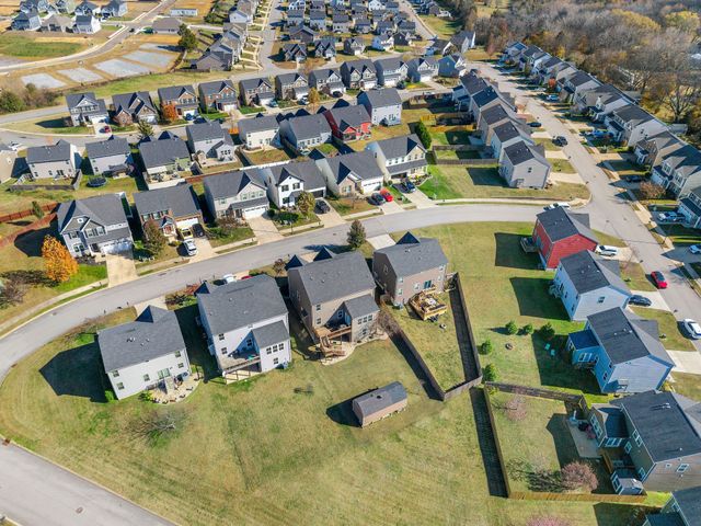 2706 Orleans Dr, Columbia, TN 38401