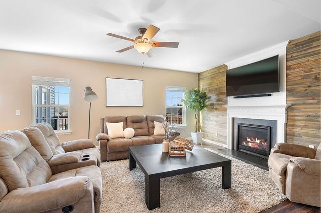 2706 Orleans Dr, Columbia, TN 38401