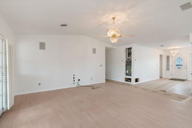 2528 Coors Boulevard SW, Albuquerque, NM 87121