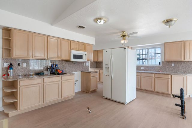 2528 Coors Boulevard SW, Albuquerque, NM 87121