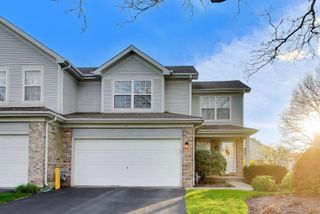 1422 Welland Court 1422, Roselle, IL 60172