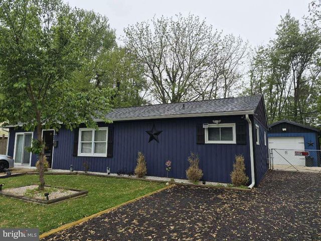 30 WAYNE DR, Dover, DE 19901