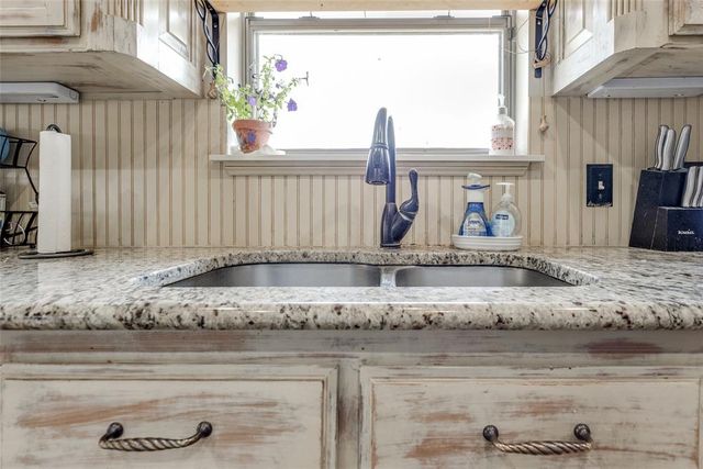 11420 Sturbridge Road, Oklahoma City, OK 73162