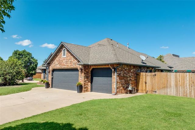 11420 Sturbridge Road, Oklahoma City, OK 73162