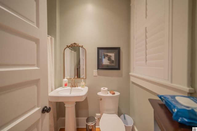 233 N 6th Unit 203, Paducah, KY 42001