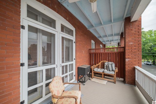 233 N 6th Unit 203, Paducah, KY 42001
