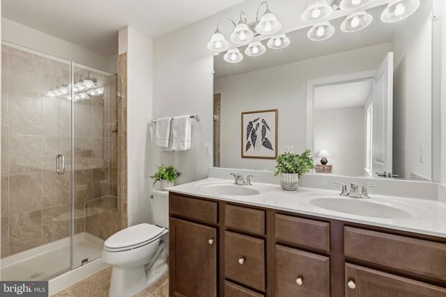 8552 FORTROSE DR, Manassas, VA 20109