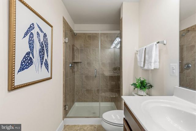 8552 FORTROSE DR, Manassas, VA 20109