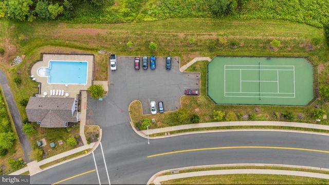 8552 FORTROSE DR, Manassas, VA 20109