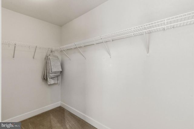 8552 FORTROSE DR, Manassas, VA 20109