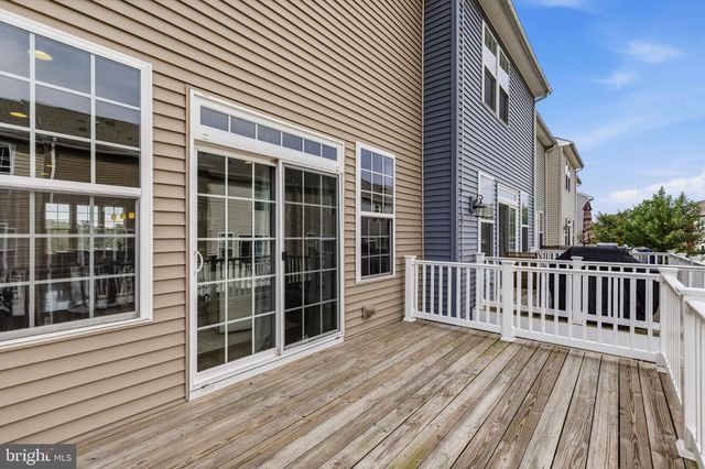 8552 FORTROSE DR, Manassas, VA 20109
