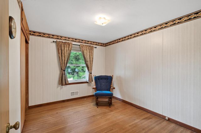 1225 Skillman Avenue E, Maplewood, MN 55109