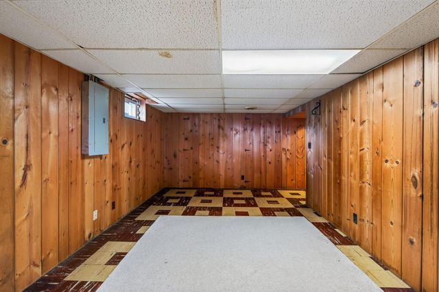 1225 Skillman Avenue E, Maplewood, MN 55109