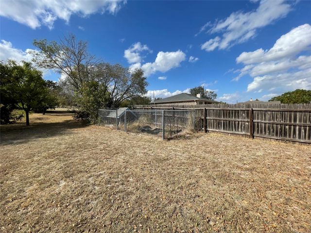 1286 County Road 3300, Kempner, TX 76539
