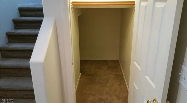 7245 Pine Barrens Street, Las Vegas, NV 89148