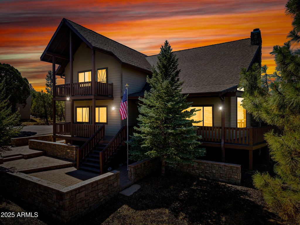 2321 CHANDELLE Lane, Overgaard, AZ 85933