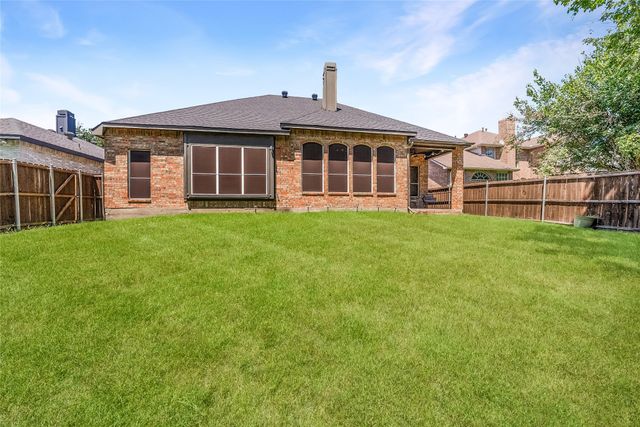 1024 Wildflower Lane, Mesquite, TX 75149