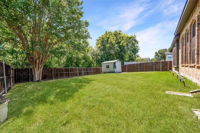 1024 Wildflower Lane, Mesquite, TX 75149